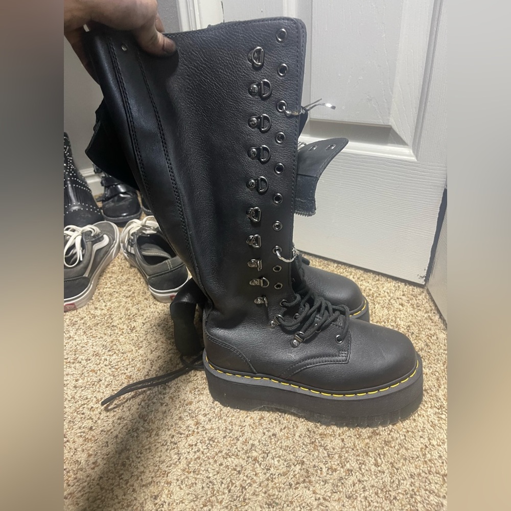 Brand new dr martens 1b80 bex platform